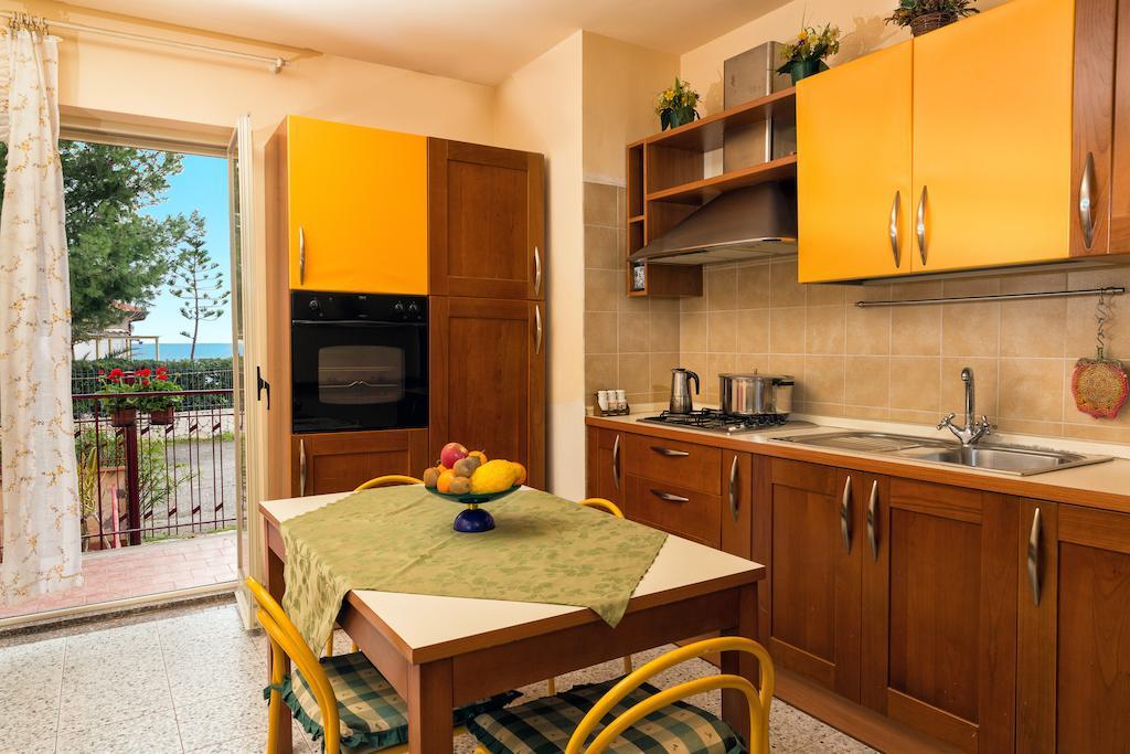 Casa Susanna Fondachello  Zimmer foto